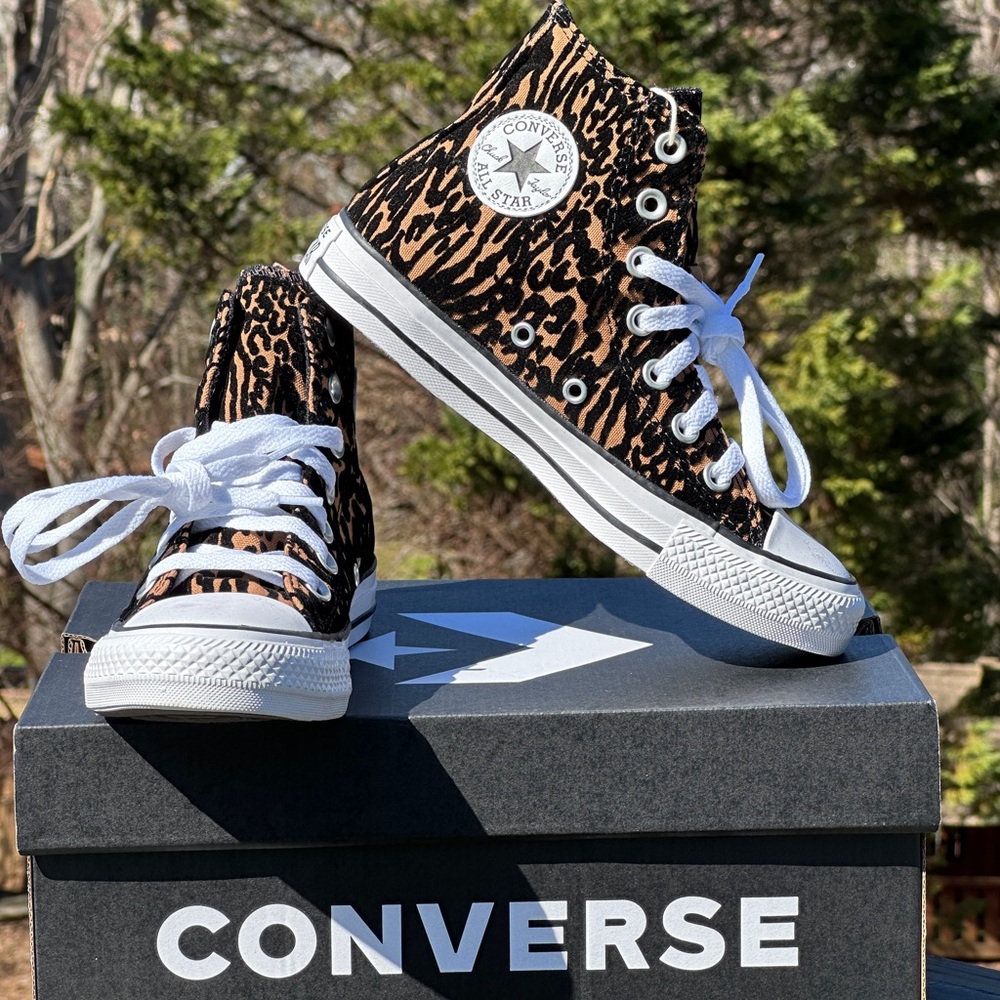 Converse CTAS High Leopard Print Canvas Casual Sneaker Womens 5 | 6 | 7.5 NEW - Picture 1 of 11